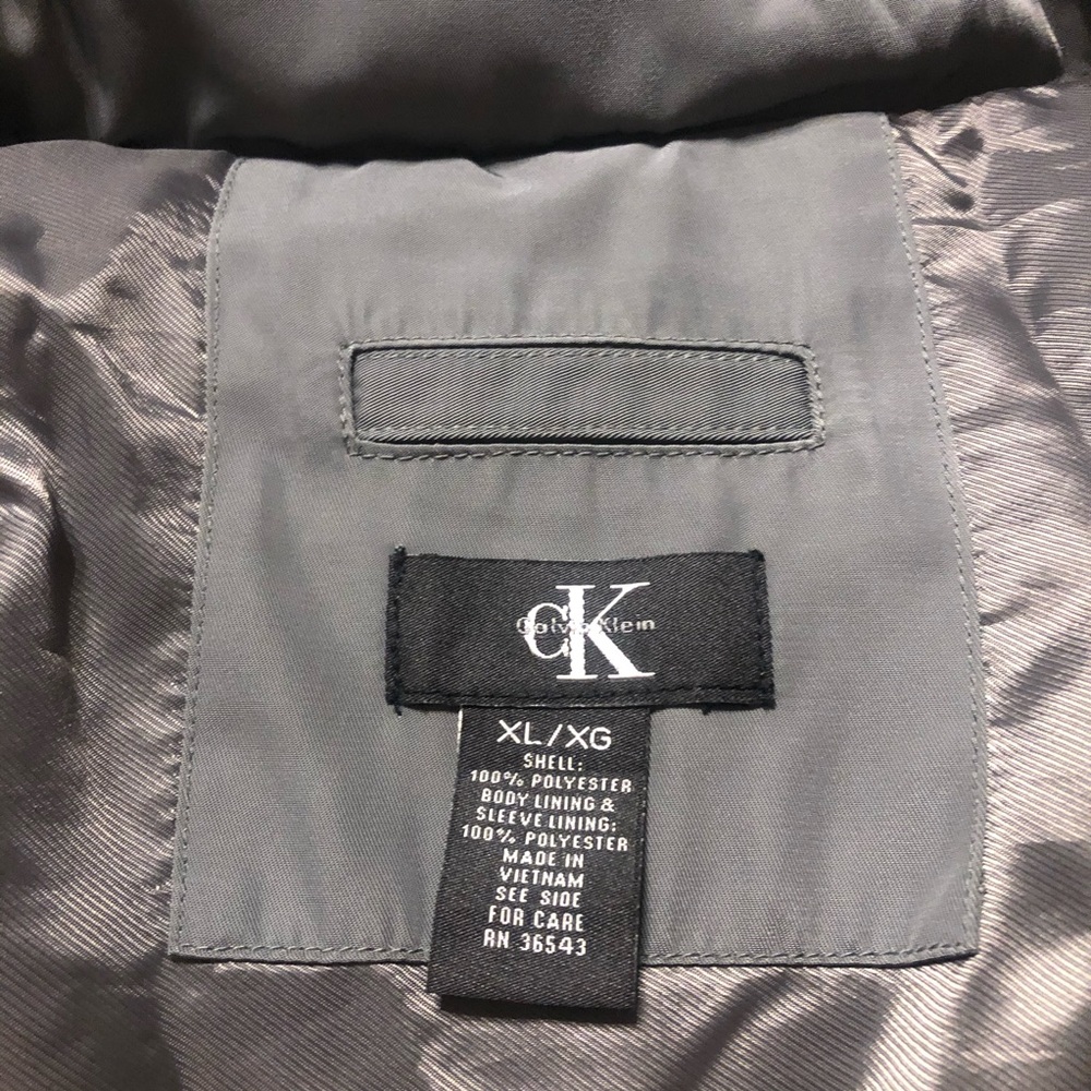Calvin Klein Reflective‎ medium weight Jacket - Picture 6 of 15